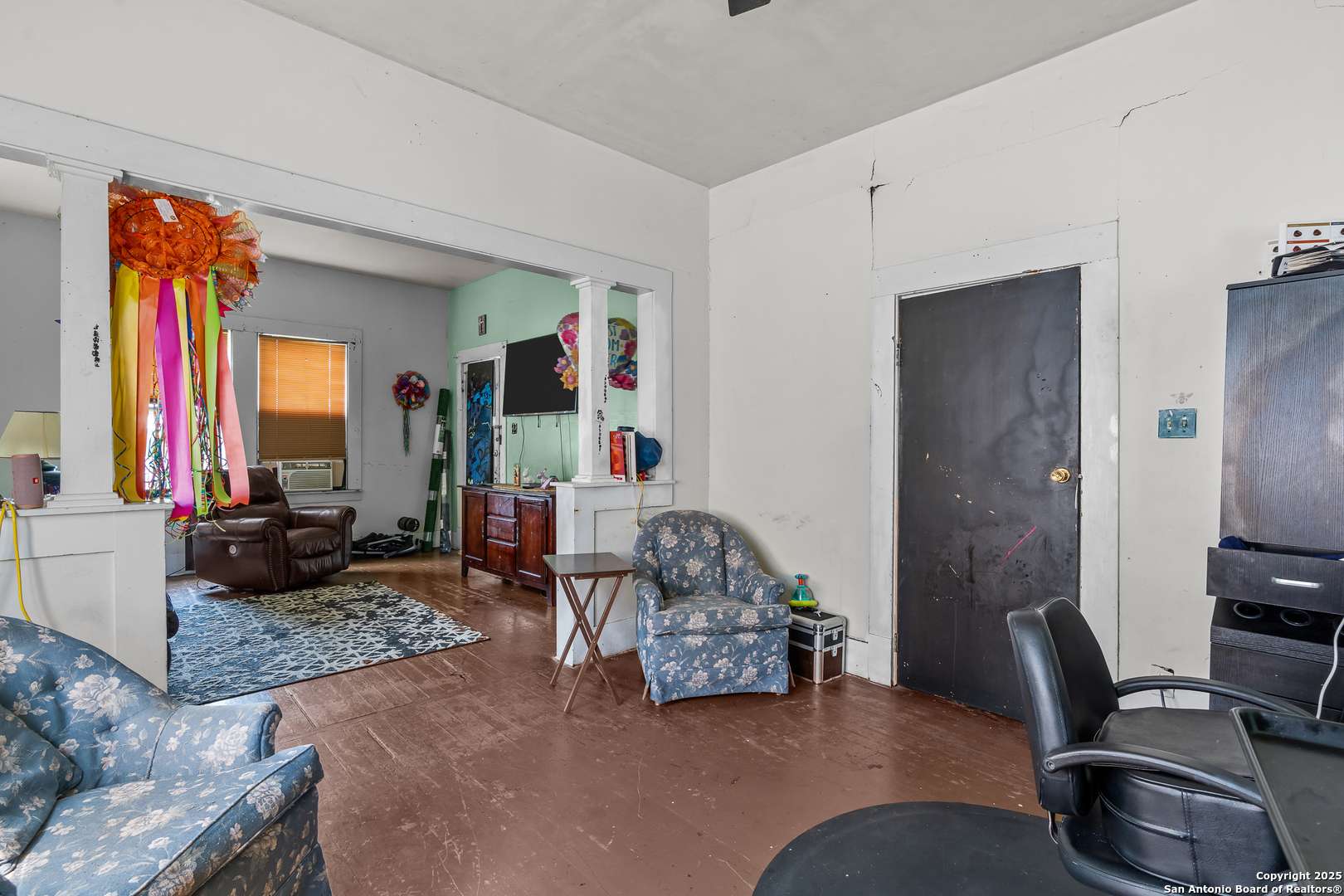 San Antonio, TX 78207-3332,2606 Travis St