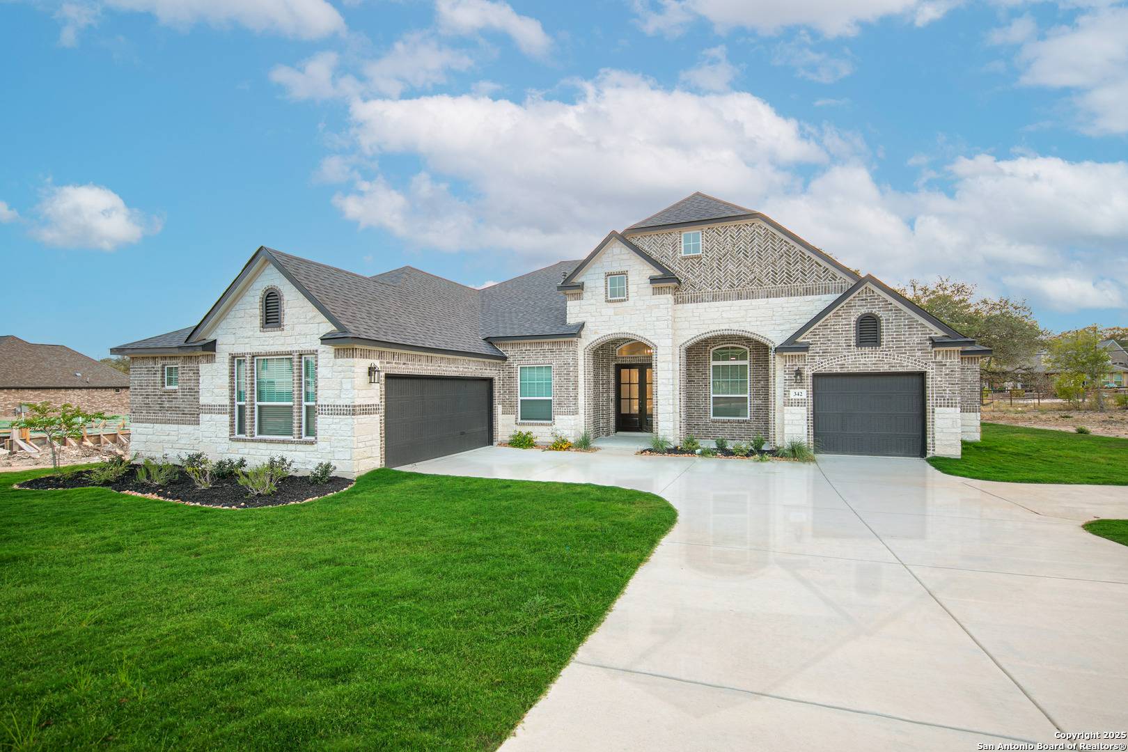 Castroville, TX 78009,557 Poe Pkwy
