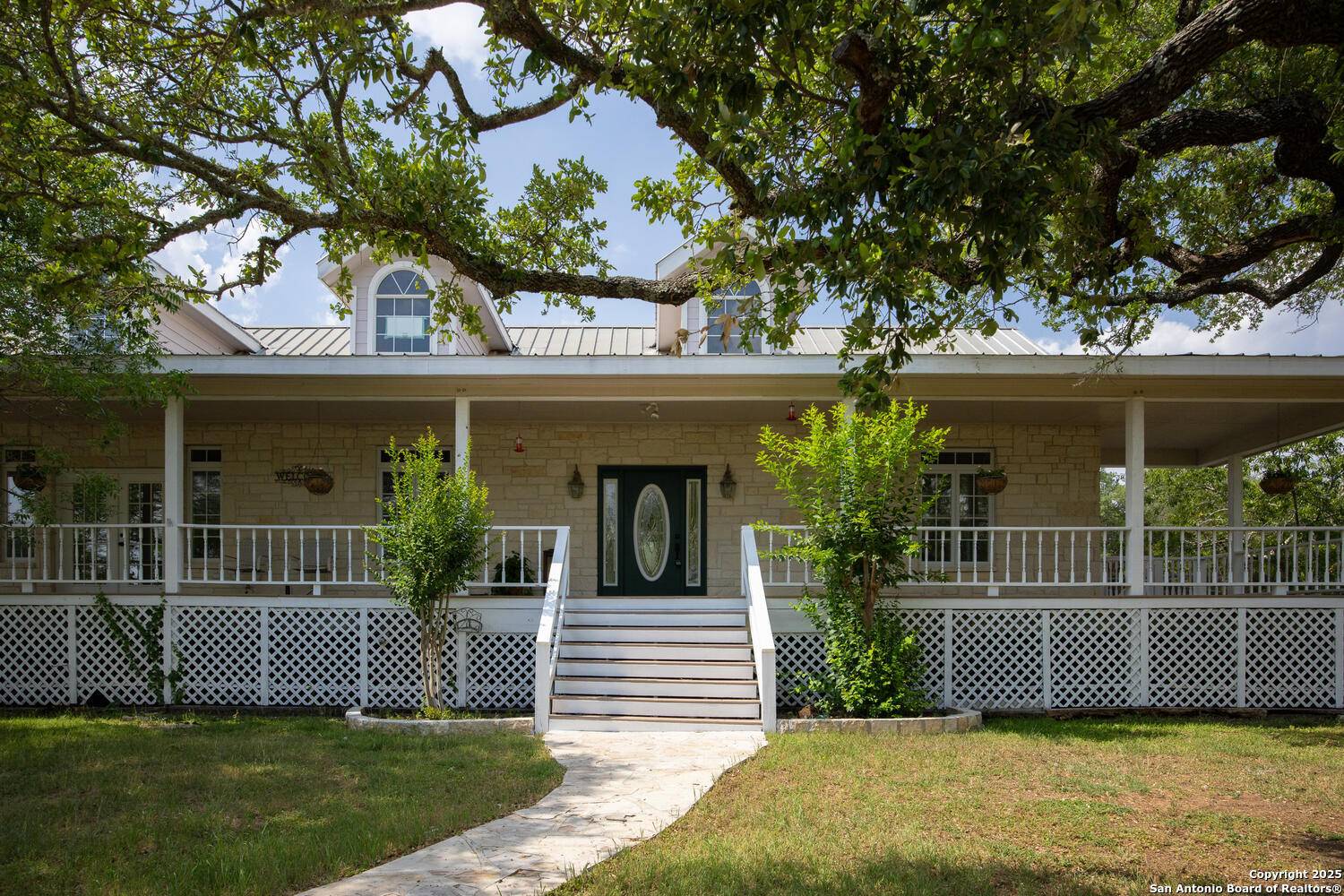 Spring Branch, TX 78070,786 Stirrup