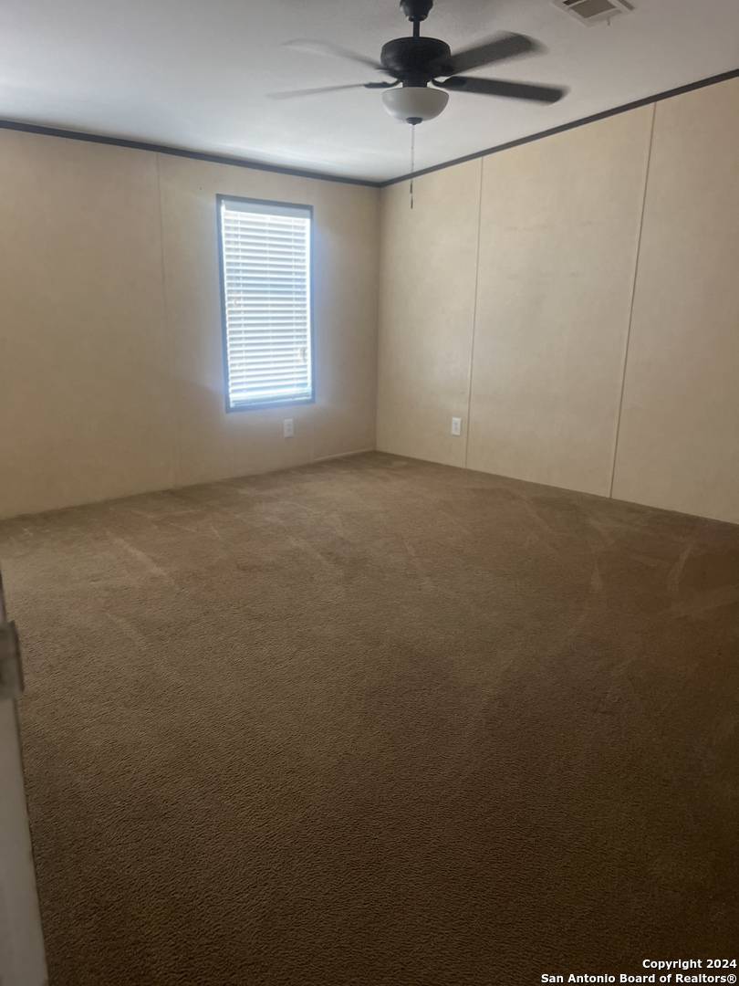 La Vernia, TX 78121-5710,8996 FM 775 UNIT B
