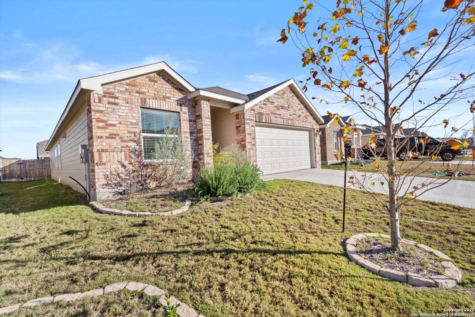 Seguin, TX 78155,9063 Rancher