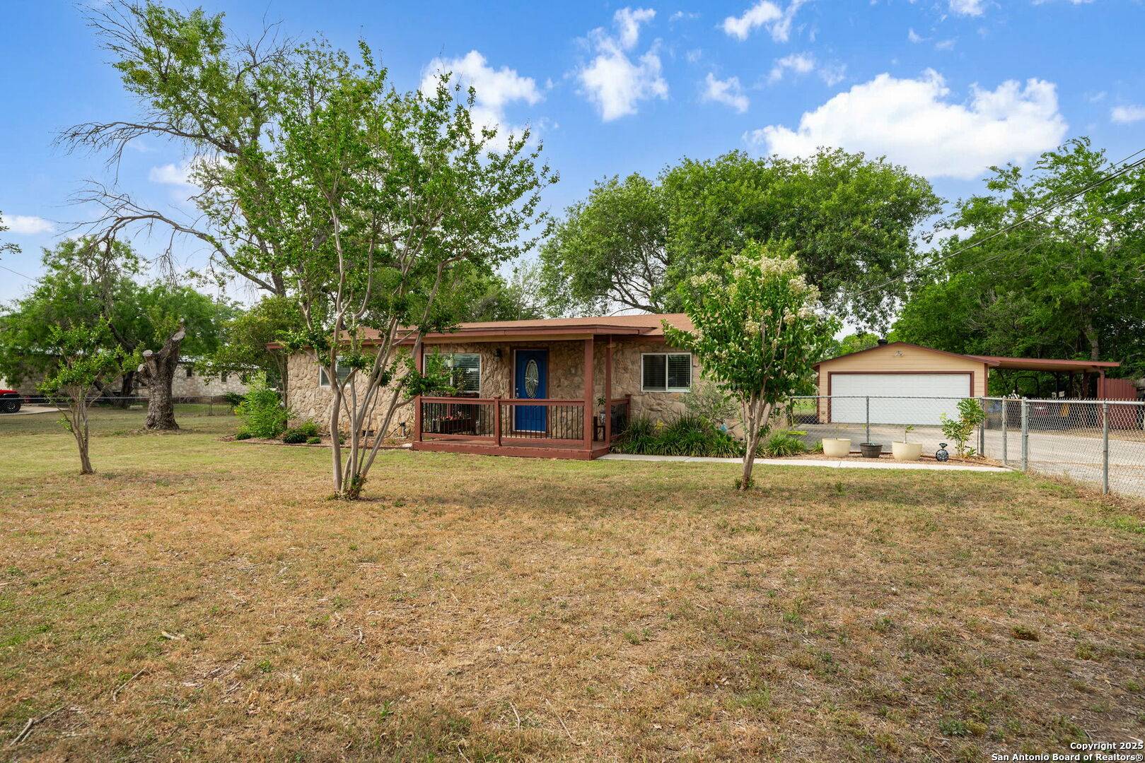 Adkins, TX 78101,11301 Ford