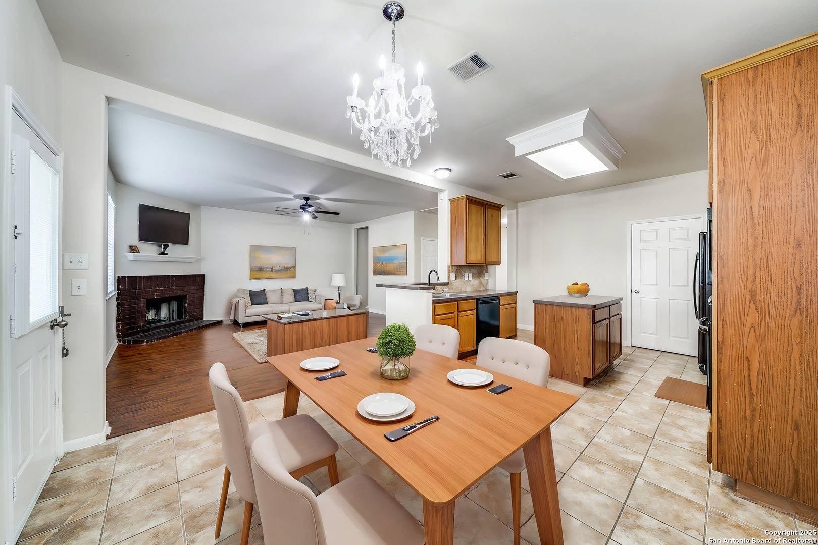 Cibolo, TX 78108,108 Ling