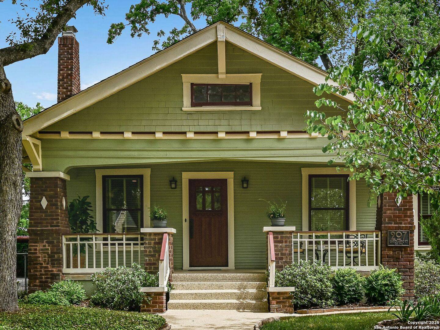 San Antonio, TX 78209,207 Queen Anne