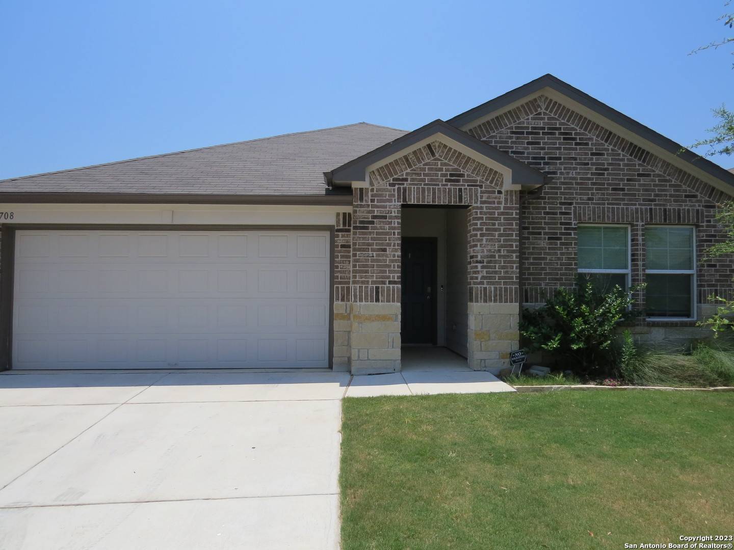 Seguin, TX 78155-2767,708 MONARCH DR