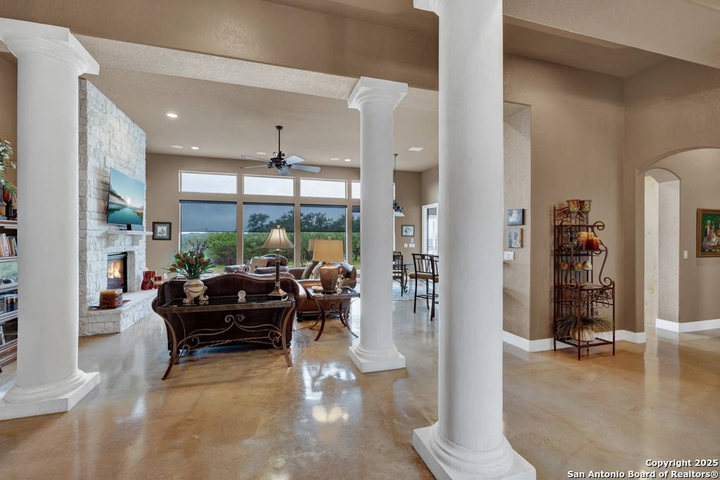 New Braunfels, TX 78132,835 Shady Hollow