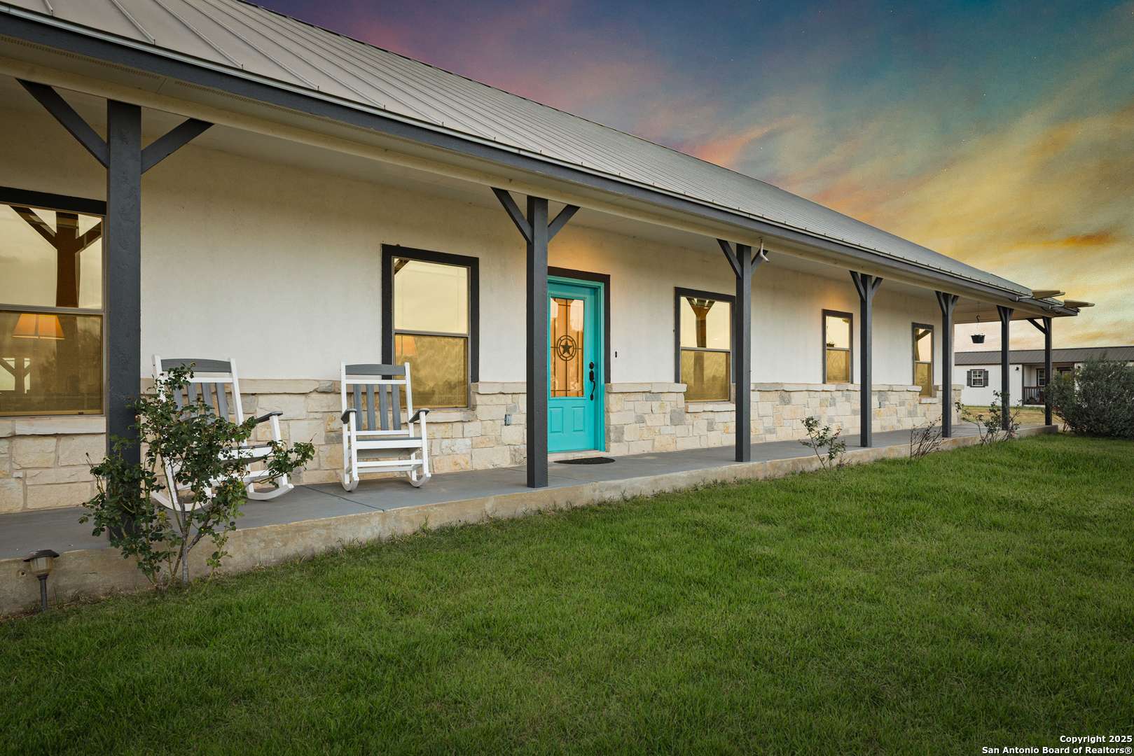 Jourdanton, TX 78026,4355 State Highway 16