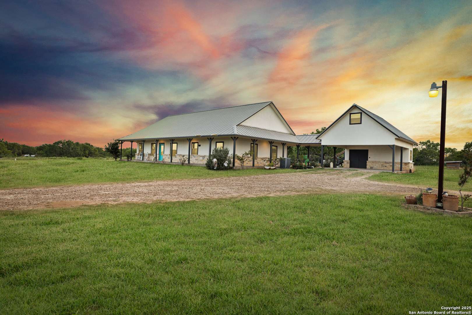 Jourdanton, TX 78026,4355 State Highway 16