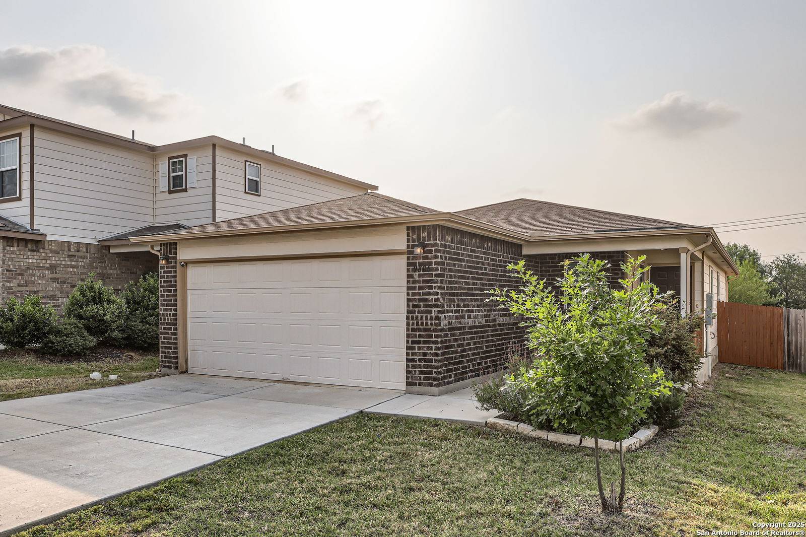 San Antonio, TX 78254,9806 Silver Mist