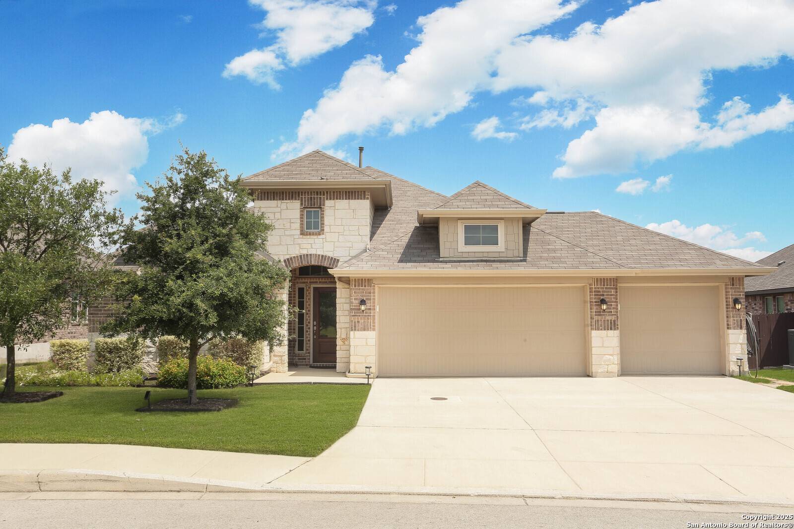 Bulverde, TX 78163,5329 Black Walnut