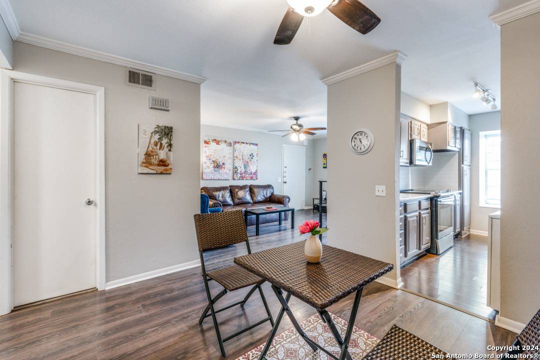 San Antonio, TX 78209,7834 Broadway UNIT 704