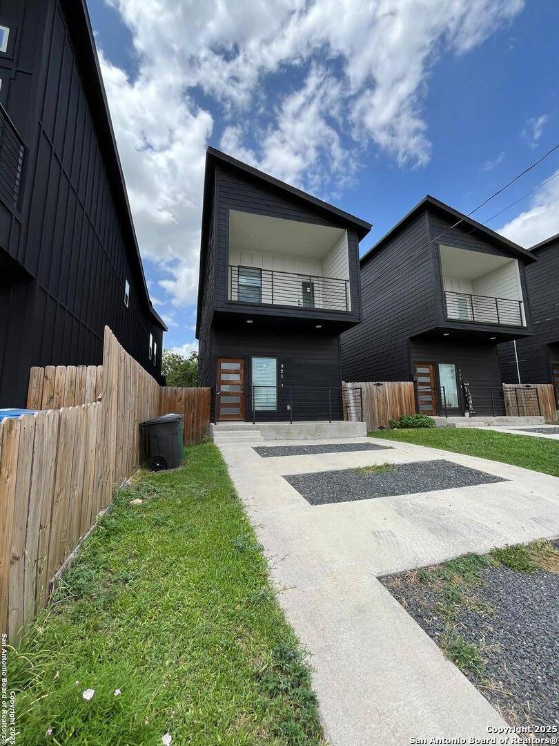 San Antonio, TX 78210,321 Porter St