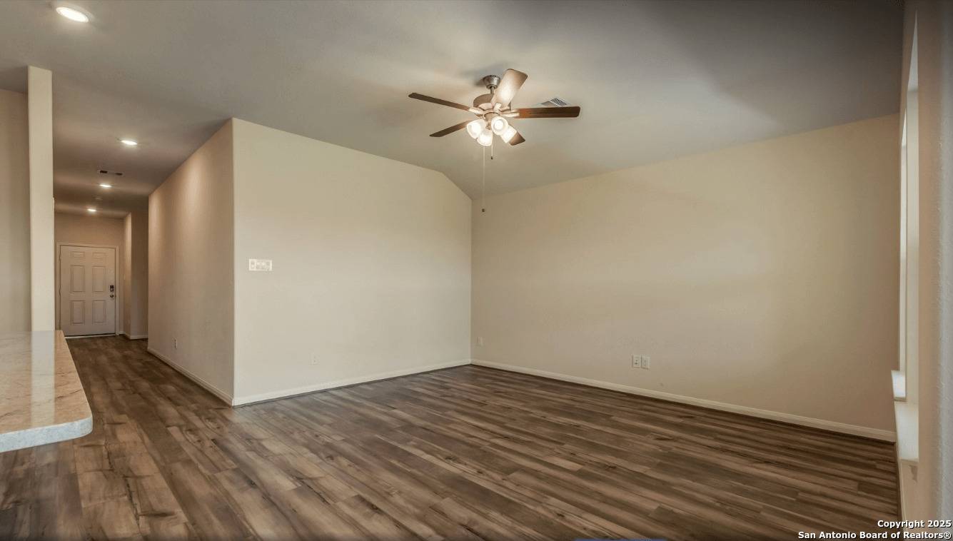 San Antonio, TX 78239,10242 King Robert