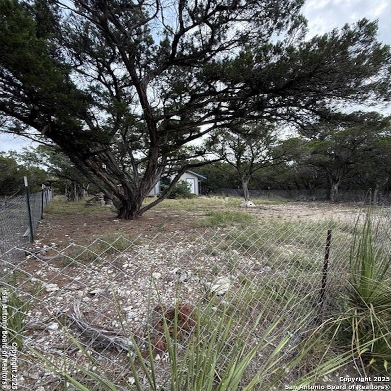 Lakehills, TX 78063,28 28th