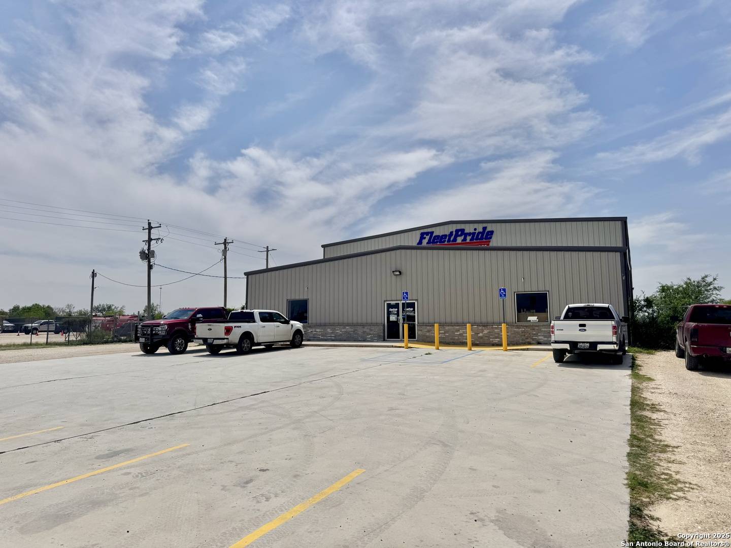 Carrizo Springs, TX 78834,3509 Highway 277