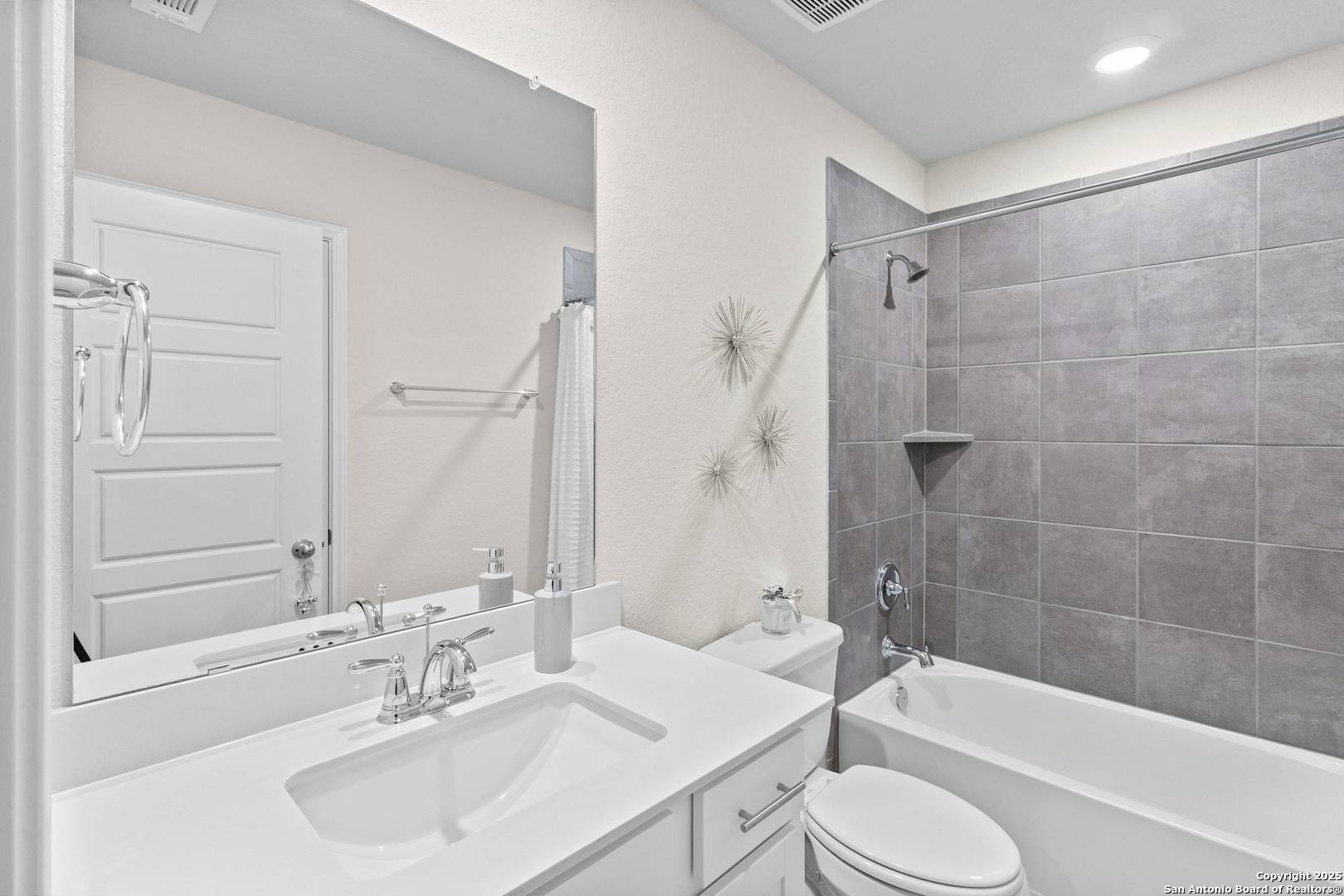 Boerne, TX 78006,10247 JUNIPER OAKS
