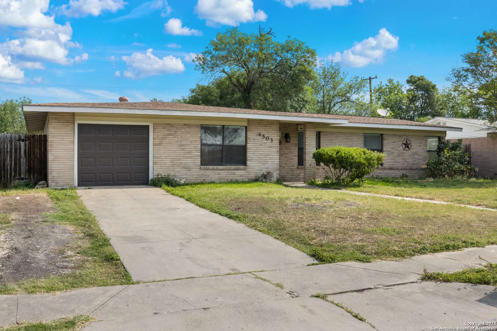 San Antonio, TX 78218,4503 Tropical
