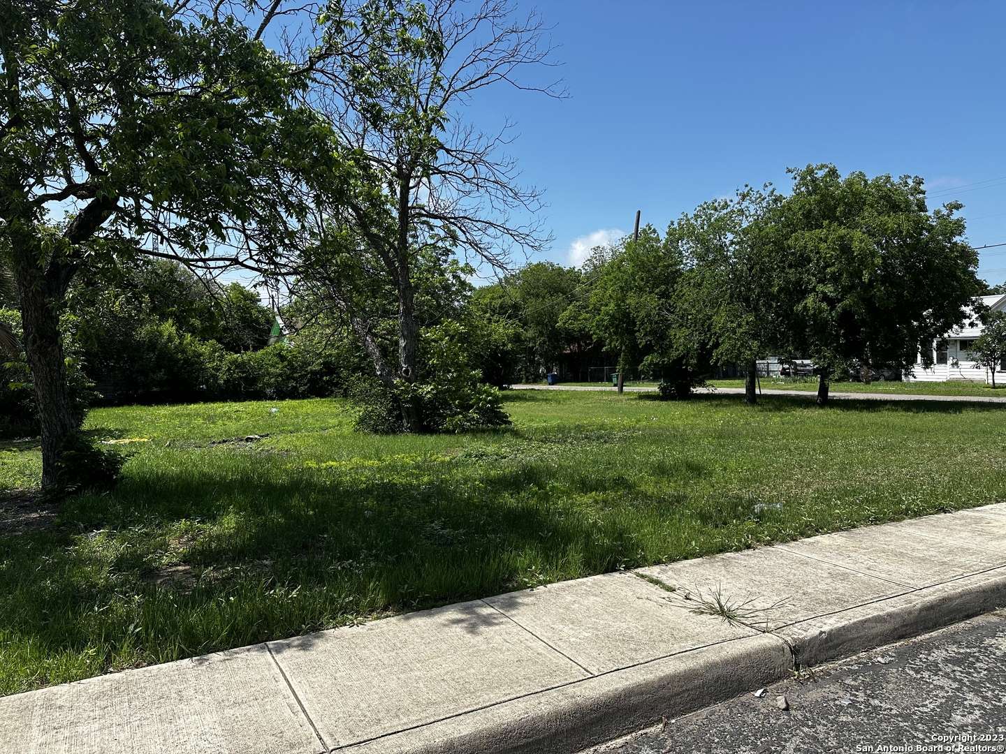 San Antonio, TX 78210,202 ESSEX ST