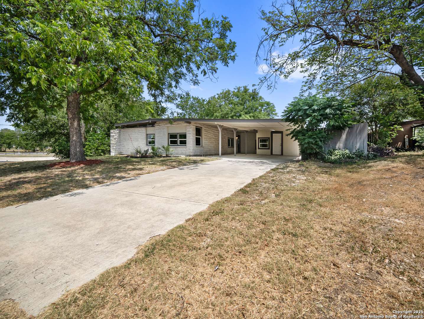 San Antonio, TX 78216,407 SHARON DR