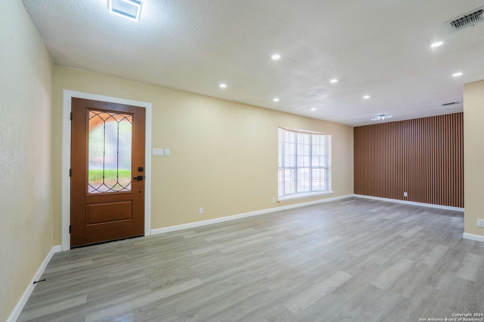 San Antonio, TX 78249,6115 Calderwood St