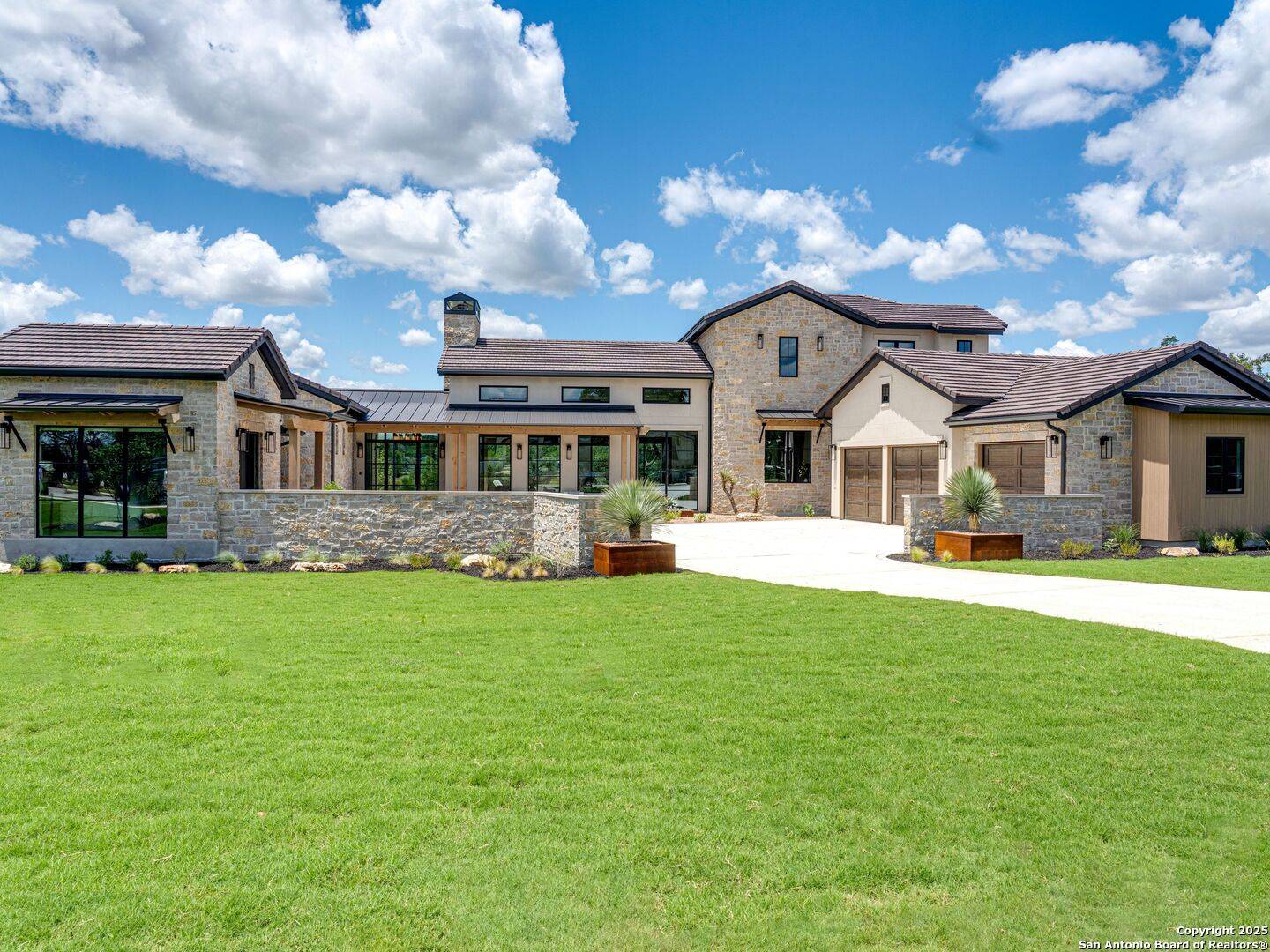 Boerne, TX 78006,209 Easy Money