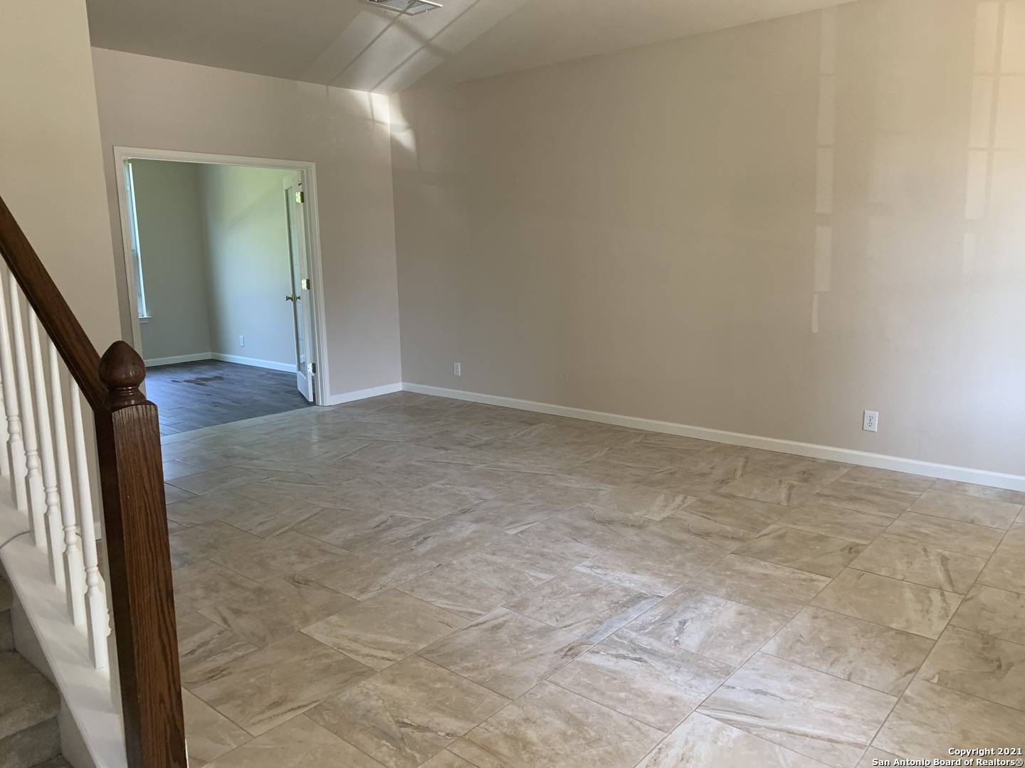 Helotes, TX 78023,8711 Redwood