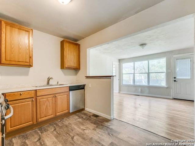 San Antonio, TX 78213,210 Harwood
