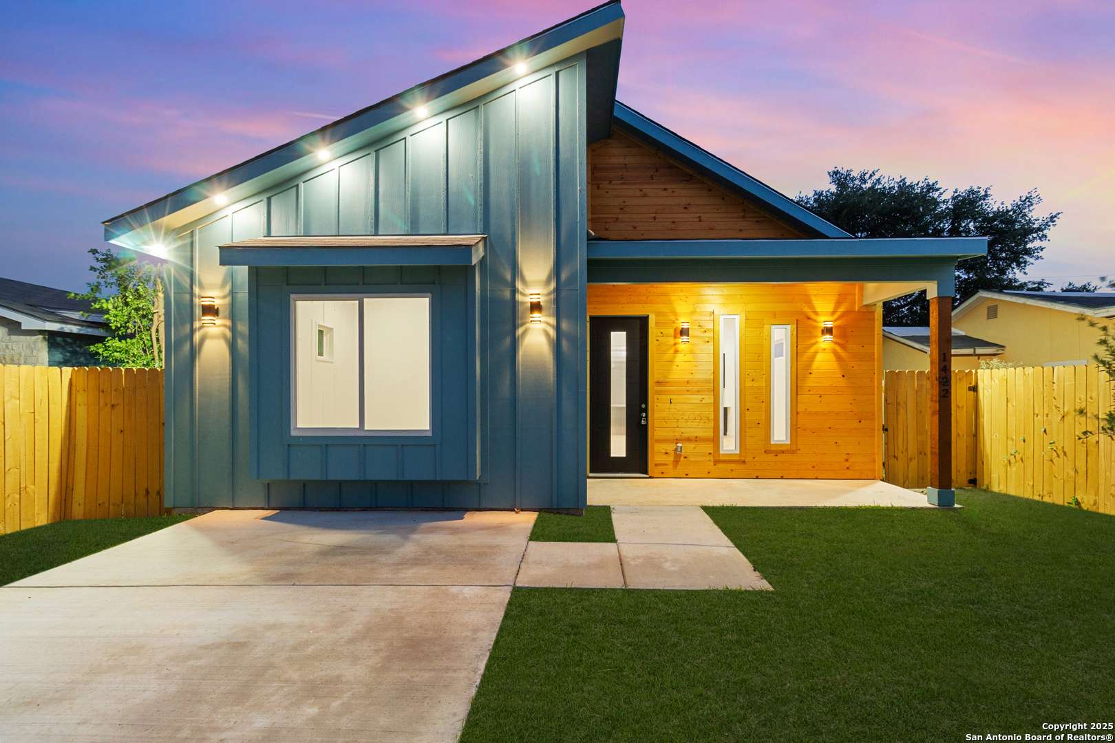 San Antonio, TX 78202,1422 Sherman