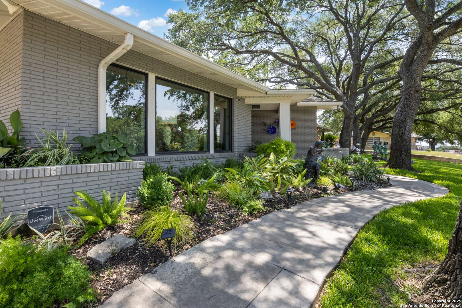 San Antonio, TX 78229,323 Lakeridge