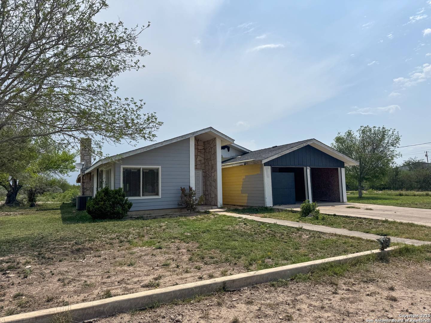 Brackettville, TX 78832,316 FOURTH STREET