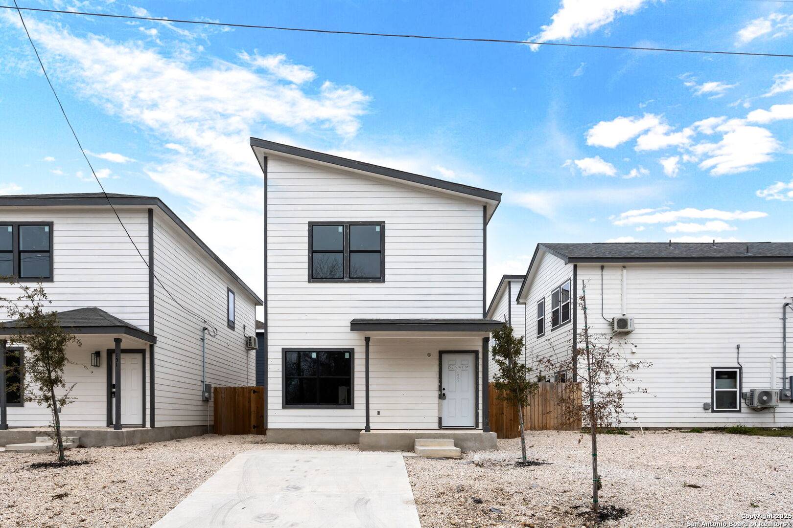 San Antonio, TX 78210,155 Vine St