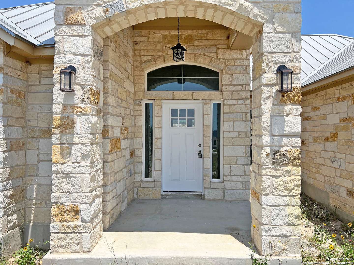 La Vernia, TX 78121,200 Lakeview Cir