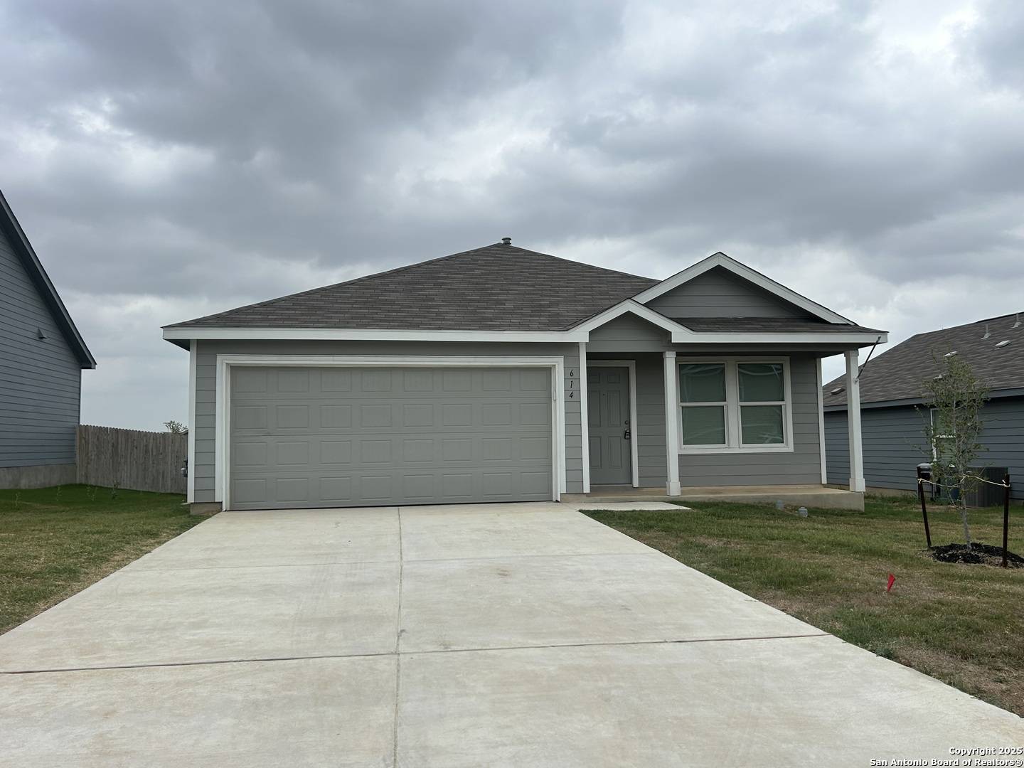 Jourdanton, TX 78026,614 Agave
