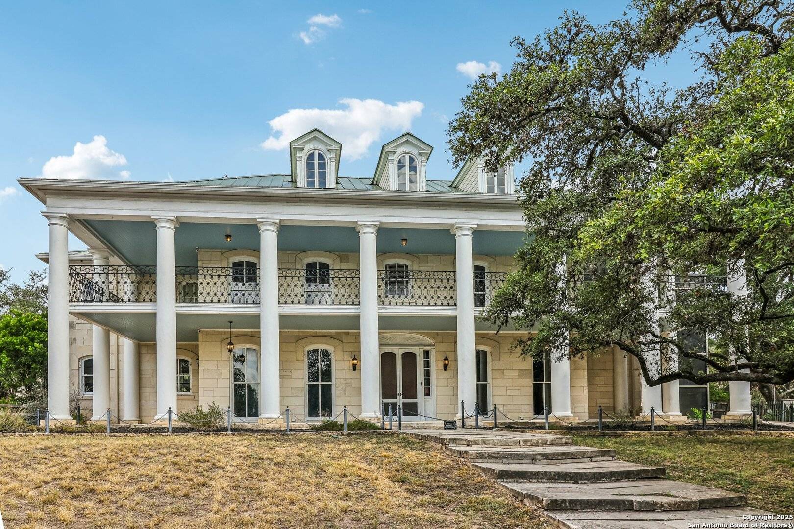 San Antonio, TX 78229,7735 Mocking Bird Lane