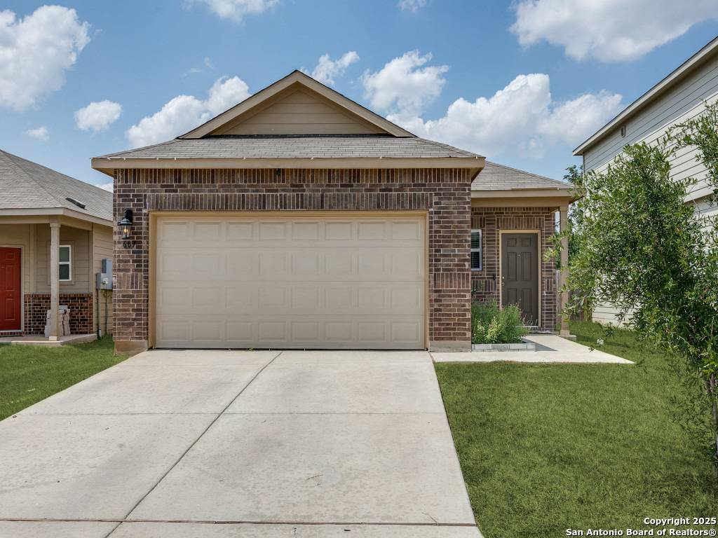 San Antonio, TX 78221,607 Pleasanton Spring