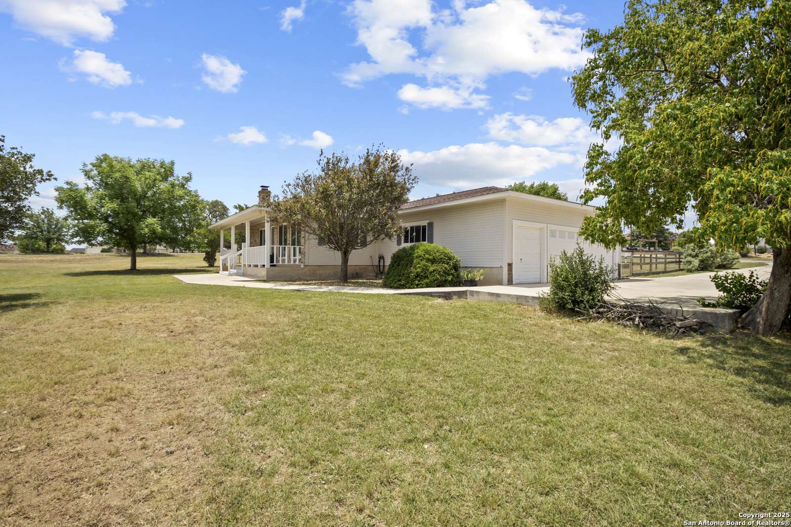 Bandera, TX 78003,220 Glenvalley