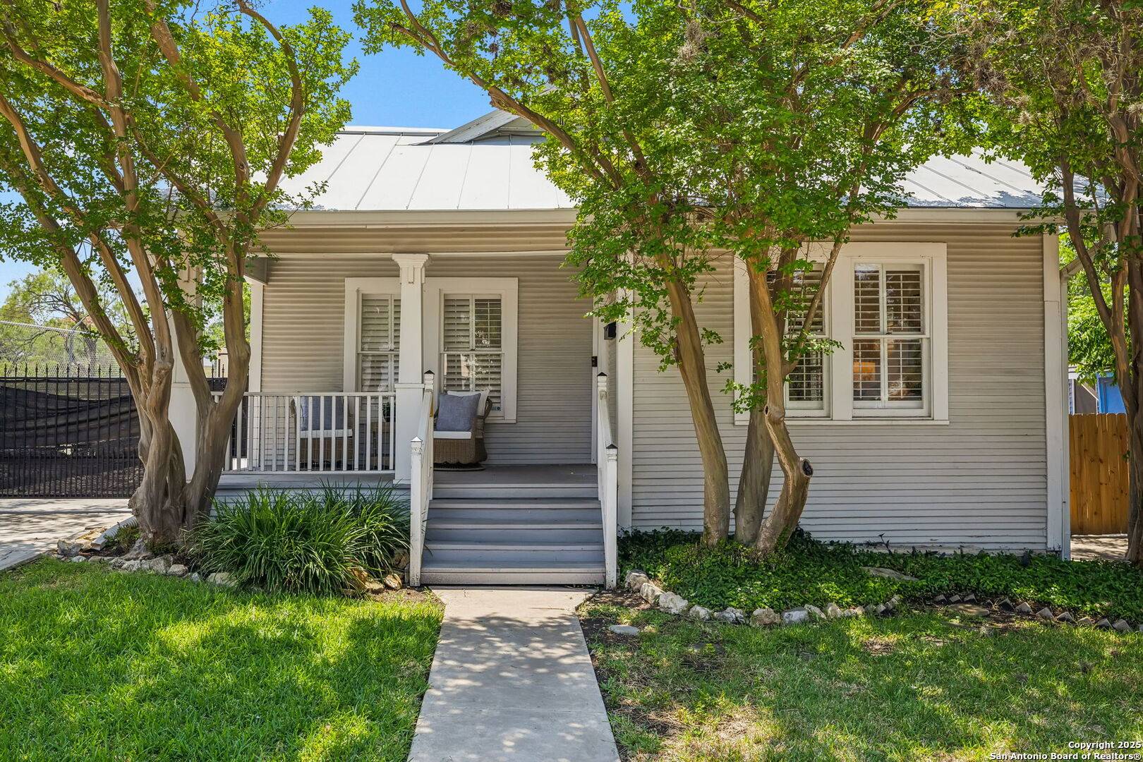 San Antonio, TX 78209,418 Eleanor