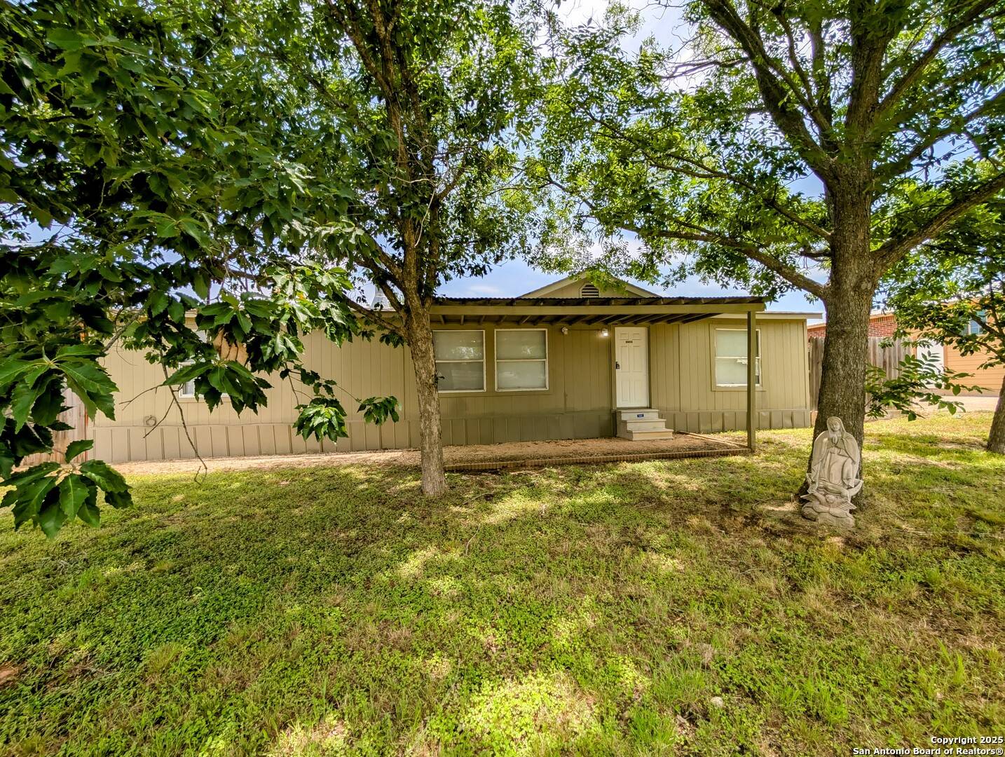 Marion, TX 78124,1131 Valeria