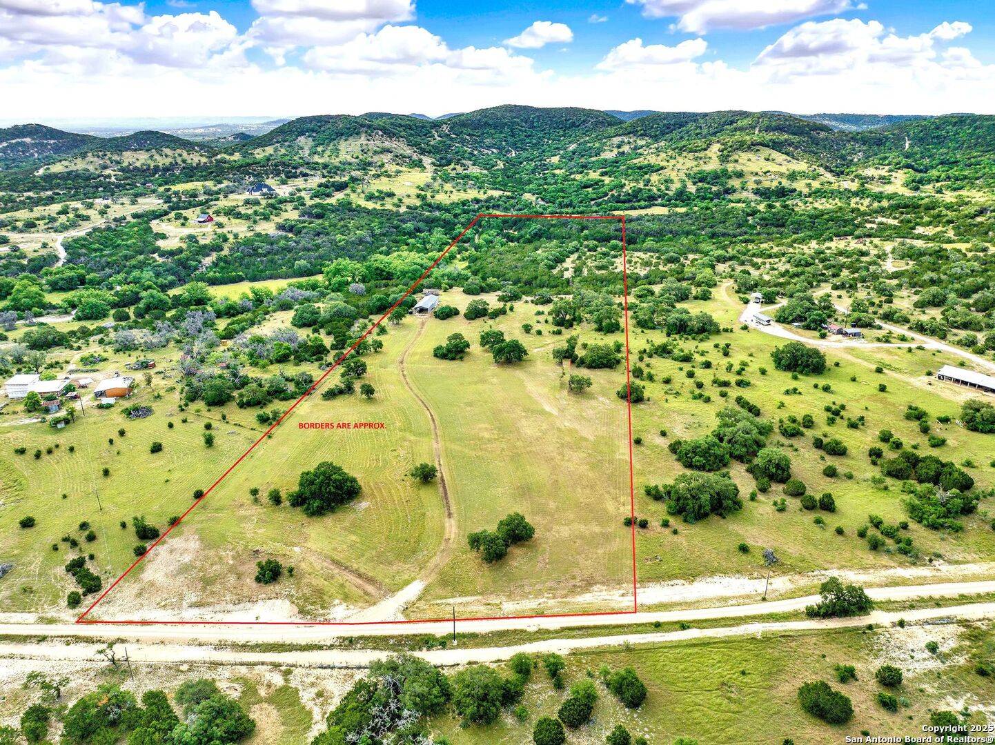 Bandera, TX 78003,461 Royal Ridge