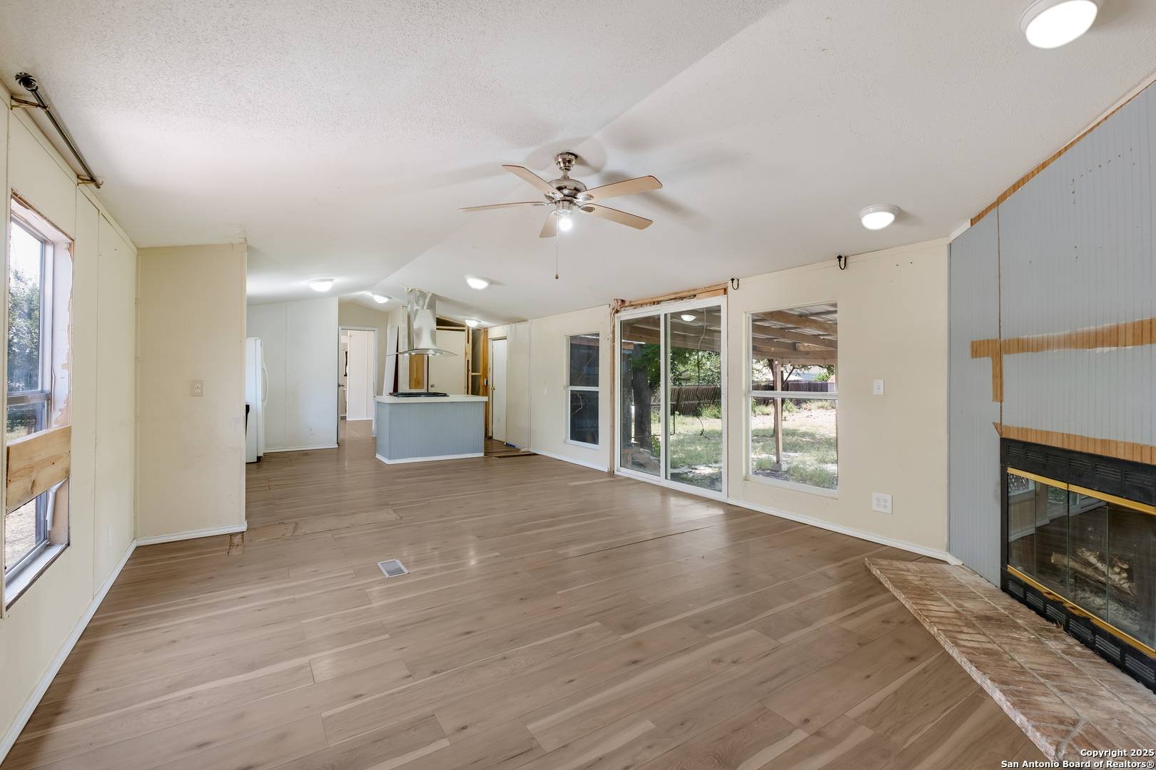 Marion, TX 78124,1125 Valeria Dr