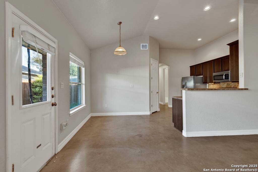 New Braunfels, TX 78130,388 faust UNIT B