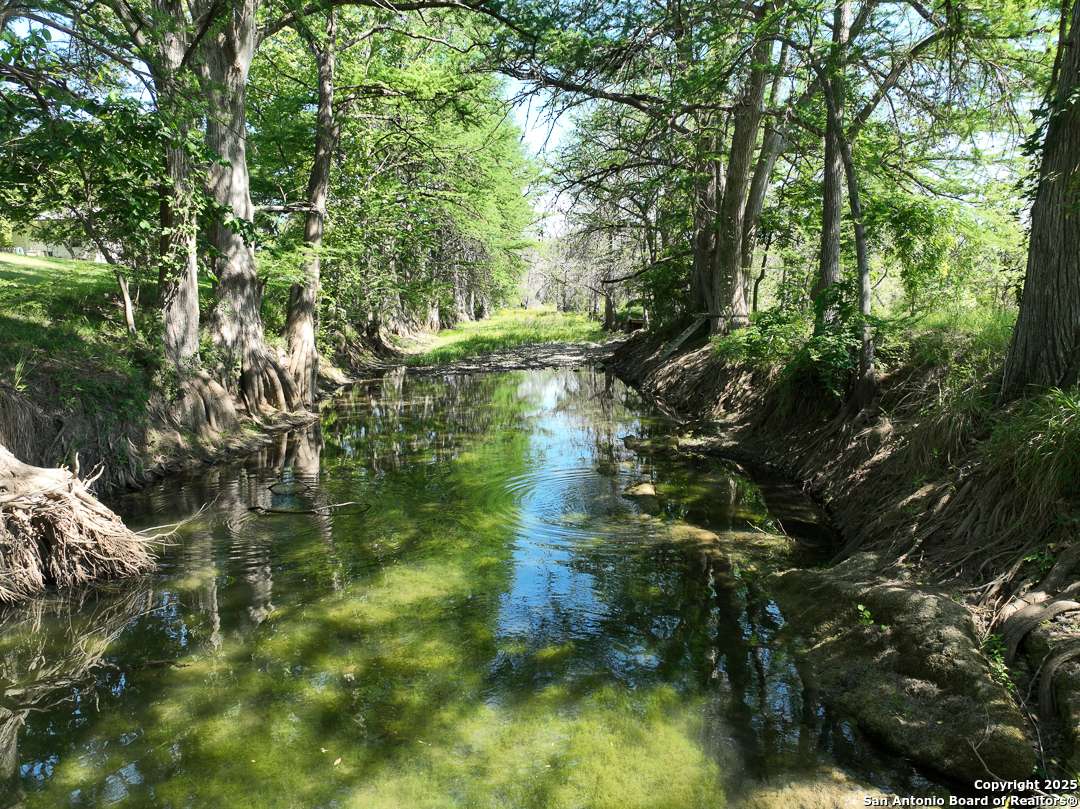 Utopia, TX 78884,173 Pvt Rd 3820