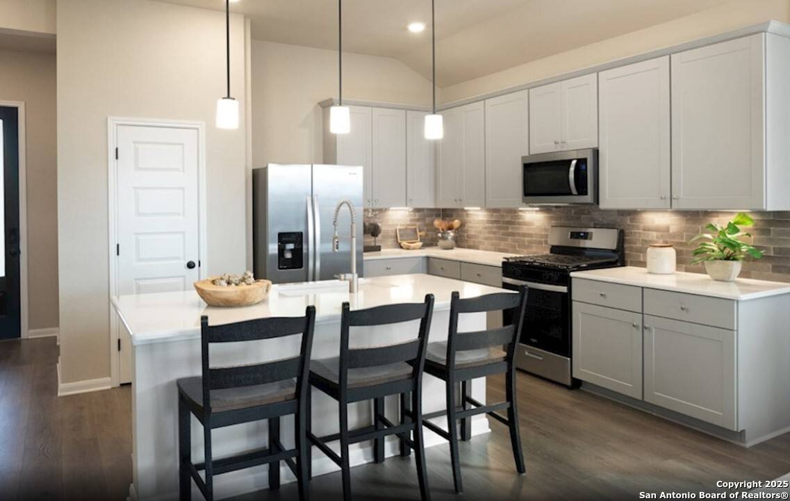 San Antonio, TX 78253,6411 Morgan Glen