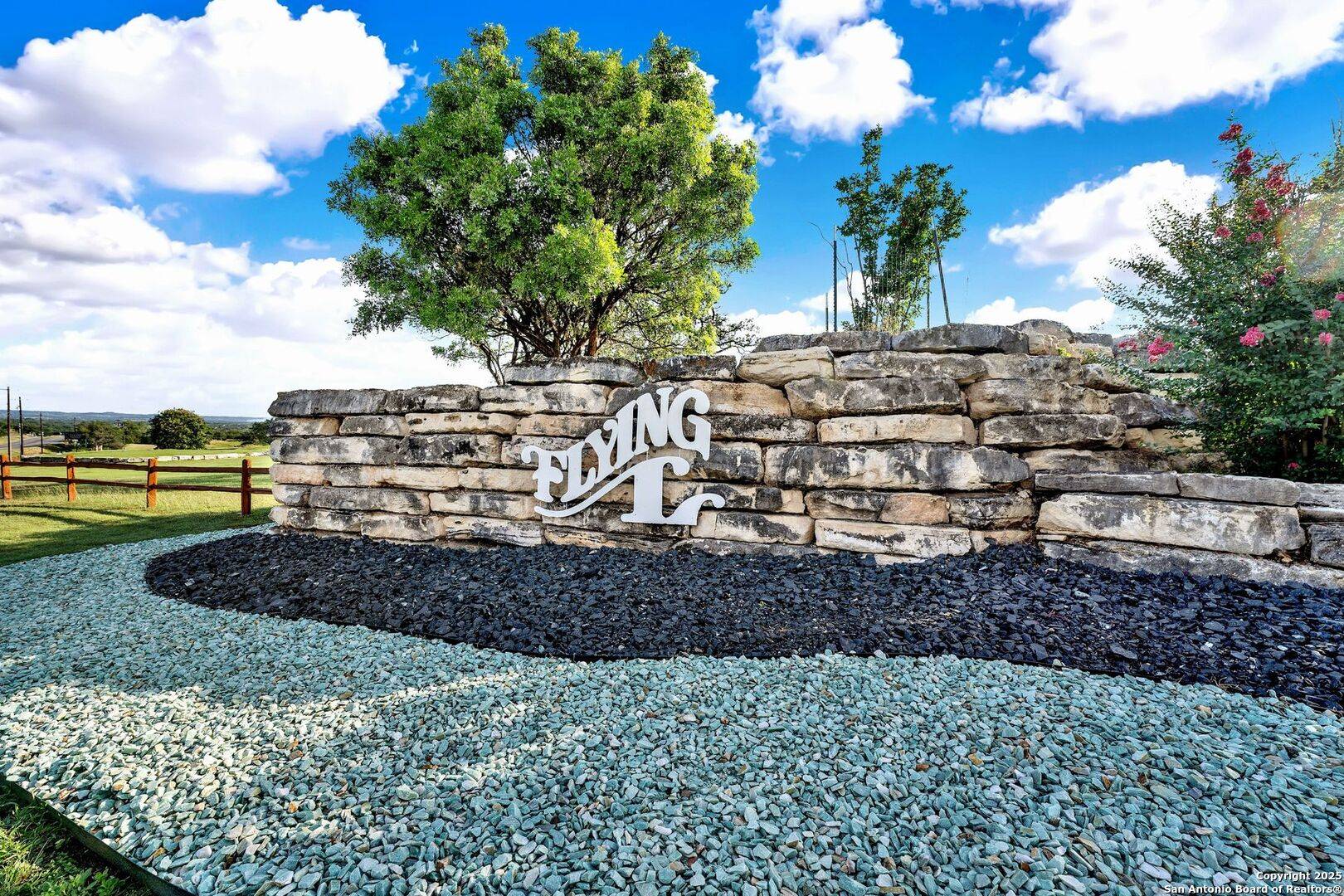 Bandera, TX 78003,222 Valley Oak