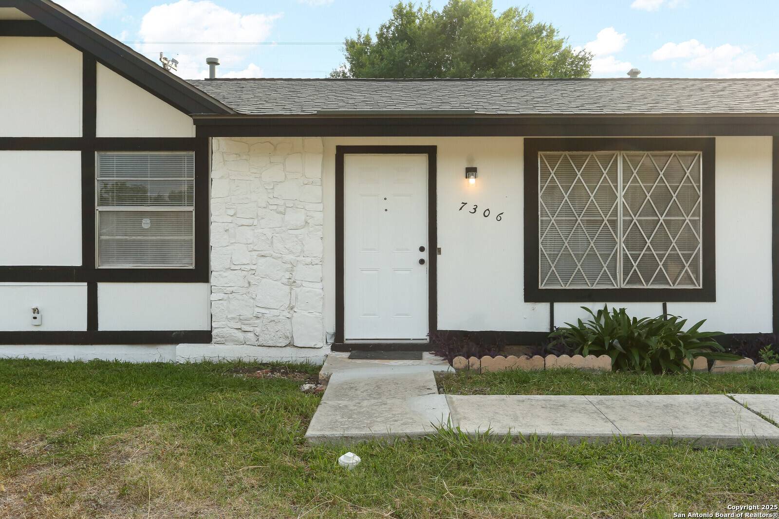 San Antonio, TX 78239,7306 Glen Hart