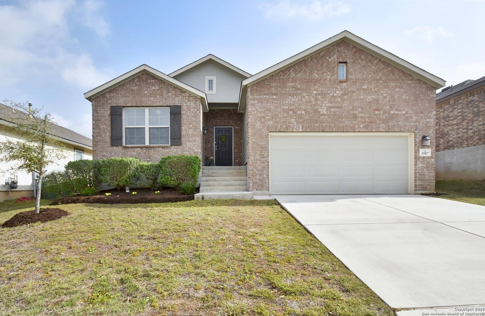San Antonio, TX 78261,5907 Akin