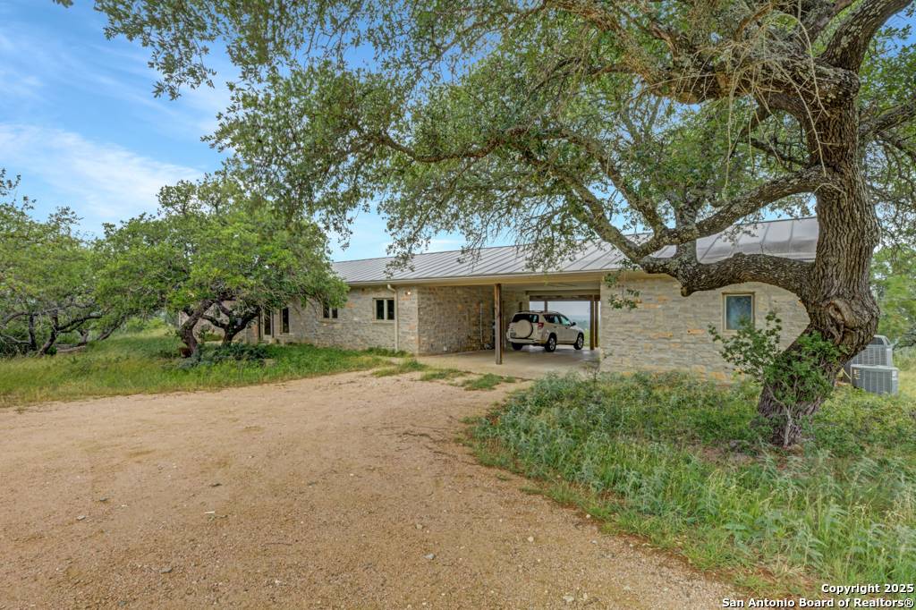 Johnson City, TX 78636,306 fieldstone