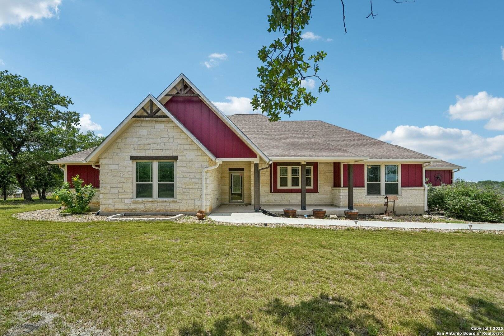 Seguin, TX 78155,4049 Hickory Forrest