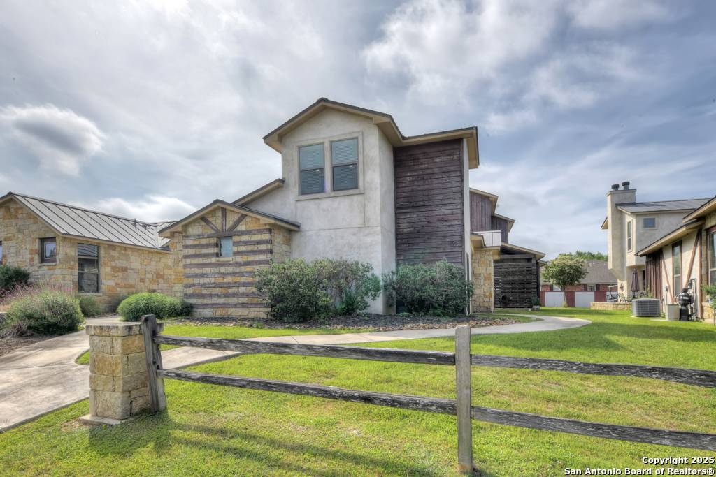 New Braunfels, TX 78130,1650 Gruene Vineyard