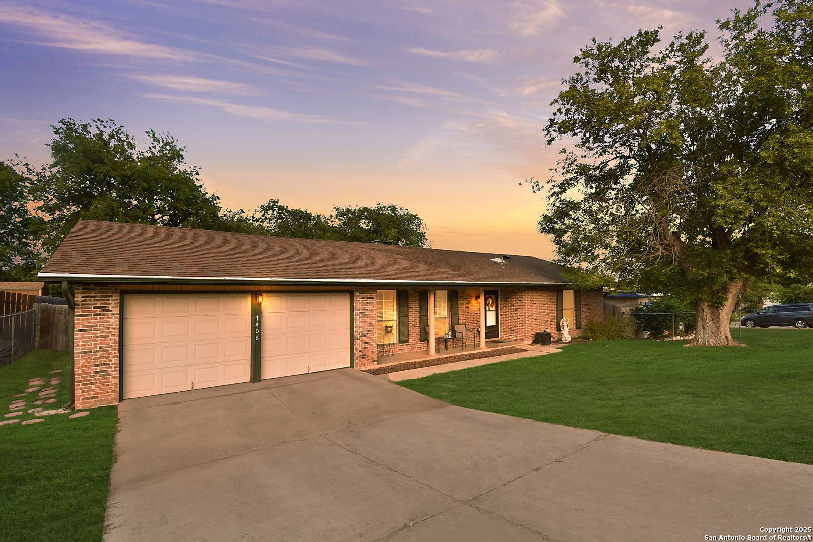 San Antonio, TX 78218,7406 Castle Wood